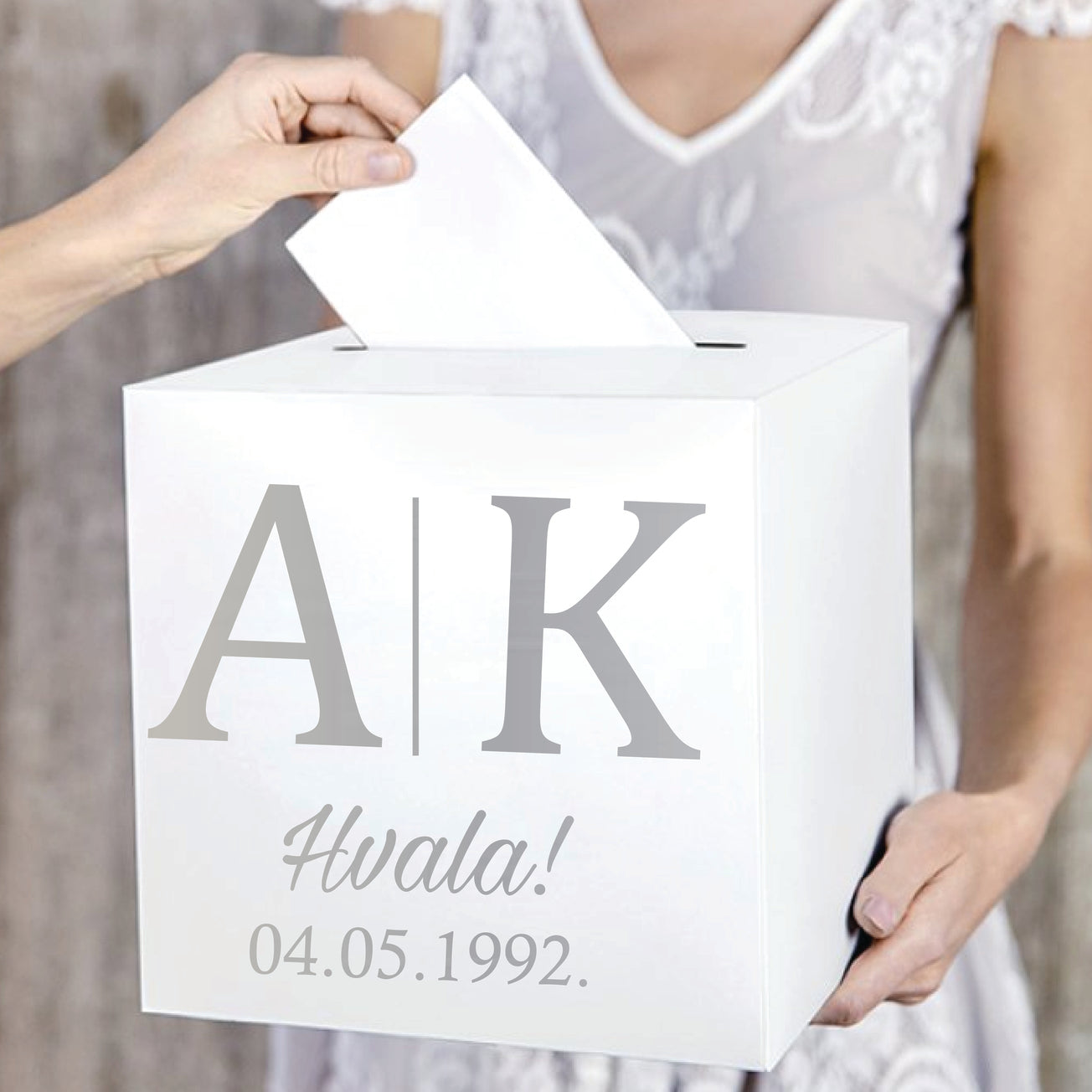 Envelope box