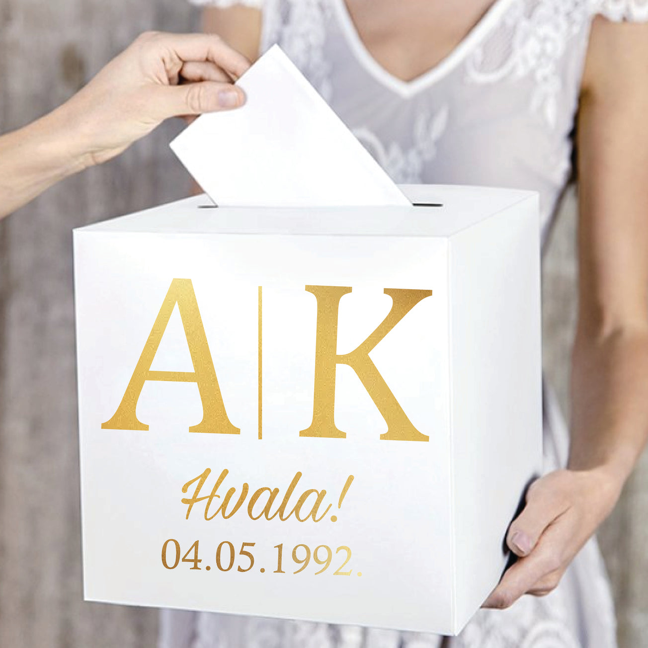 Envelope box