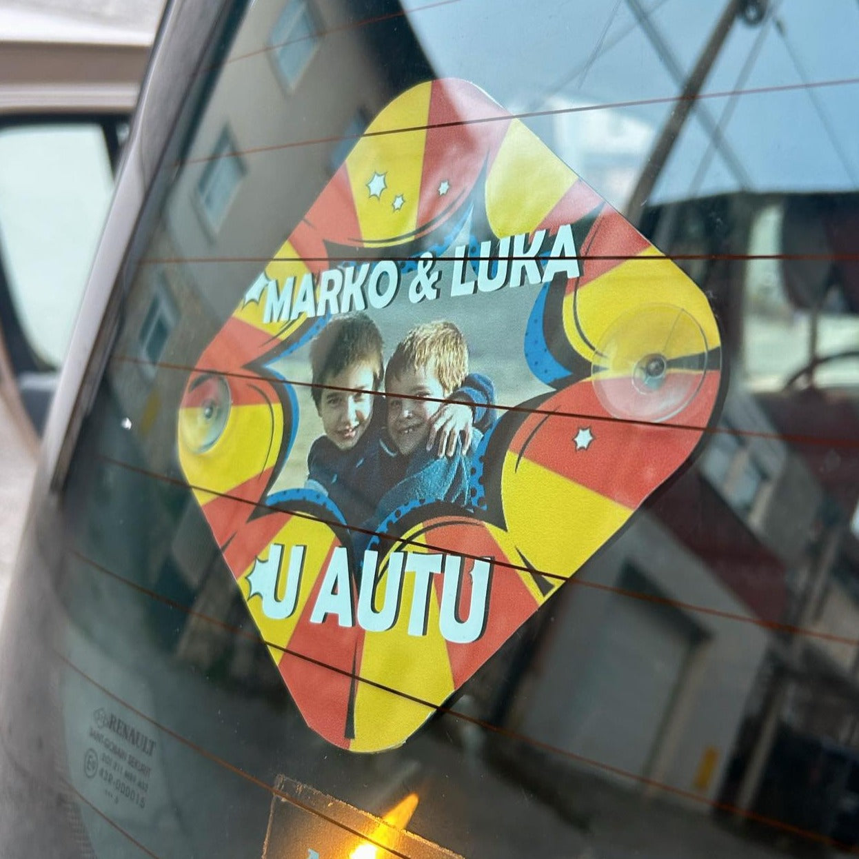 Vacuum plate for car