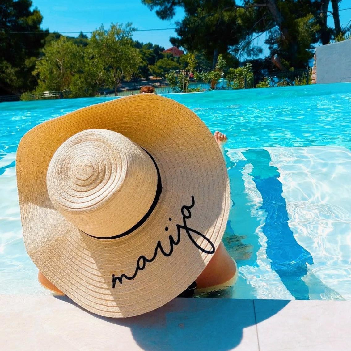 Beach hat with name