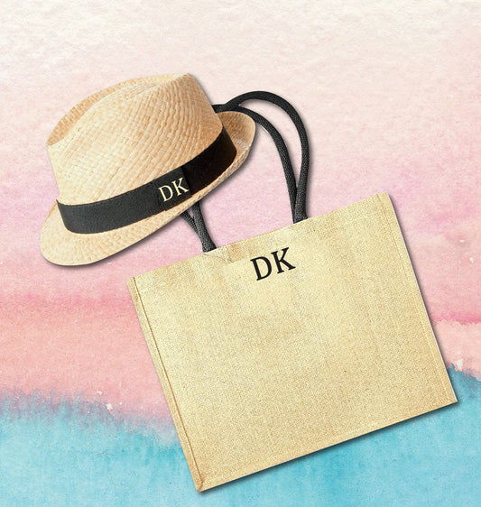 Ime kompleta za plažo + začetnice (karo + praznični klobuk)